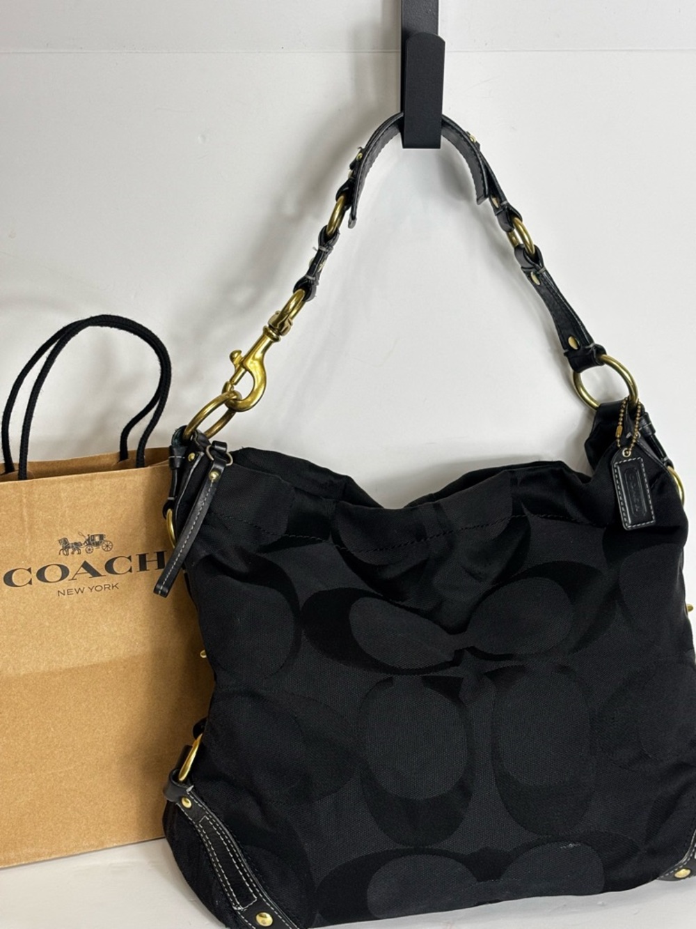 Coach Vintage Hobo Shoulder Bag in Black Canvas with Leather Straps - Picture 2 of 9